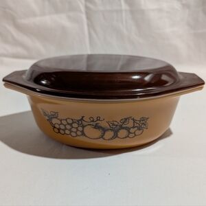 Vtg Pryex Old Orchard Fruit Oval Casserole Dish With Matching Lid 1.5 Qt